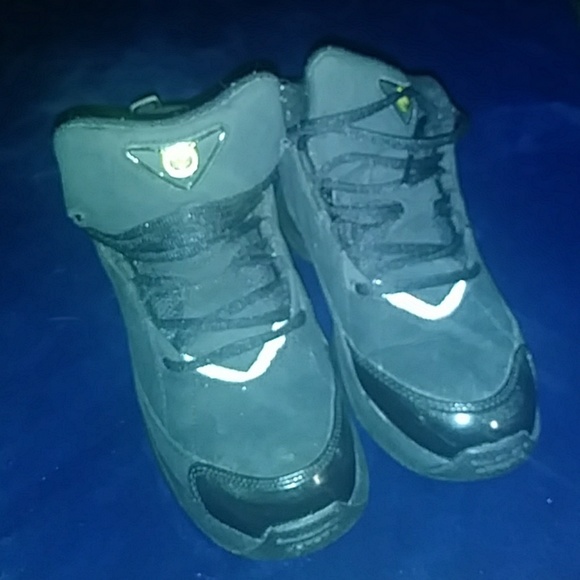 Jordans black with silver reflectors - Picture 5 of 6